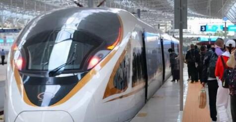 “五一”假期首日火车票开售 北京到天水高铁票秒光